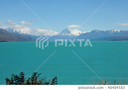 普卡山,普卡基湖 普卡山,普卡基湖 40484583