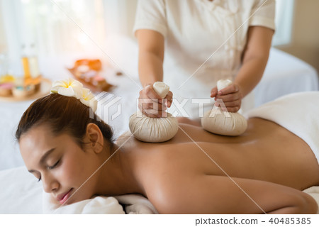 woman relaxing in the spa massage woman relaxing in the spa massage 40485385