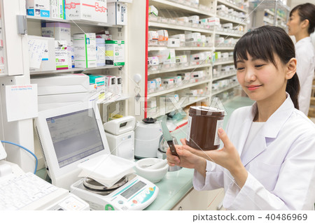 Dispensing pharmacy Pharmacy 40486969