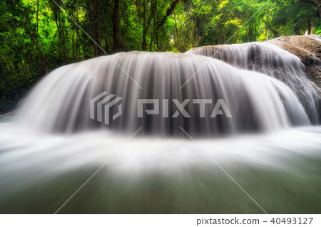 Beautiful waterfall in the deep forest,Pha Tat Waterfall, Kanchanaburi province, thailand, Nature travel concept 40493127