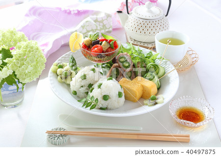 一盤豆子飯糰 40497875