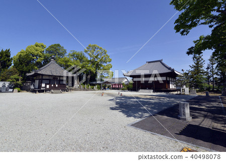 Kichijosoji Temple 40498078