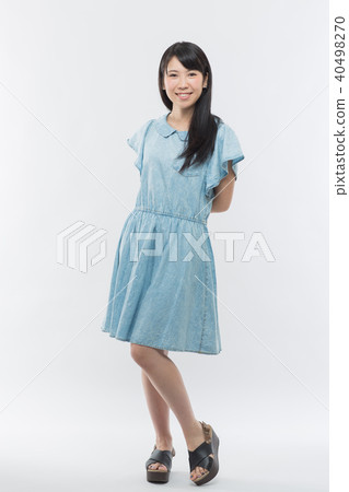 Young lady fashion 40498270