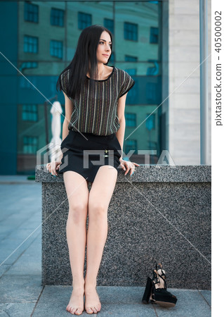 young trendy teenager in the street 40500002