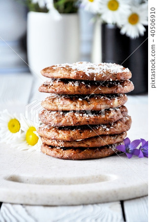 Curd cookies with coconut chips 40506910