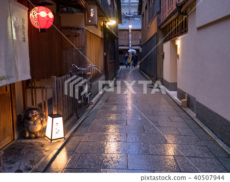 夜晚下的祉園 40507944