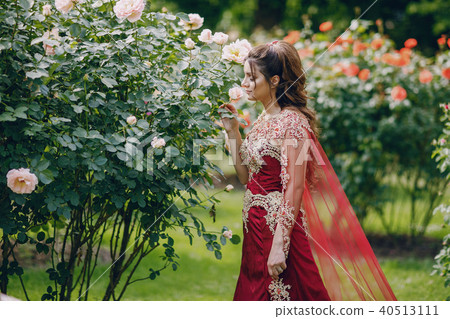 Turkish girl Turkish girl 40513111
