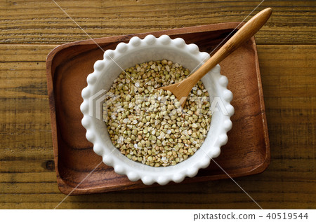 Buckwheat noodles Buckwheat noodles 40519544