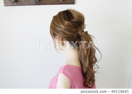 一個後方的女人 40519685