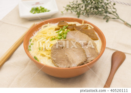 日式拉麵 日式拉麵 40520111