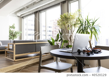 Office, shared space, free address Office, shared space, free address 40520129