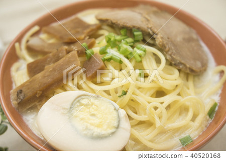Japanese ramen Japanese ramen 40520168