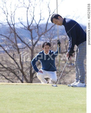 Men who play golf Men who play golf 40523838