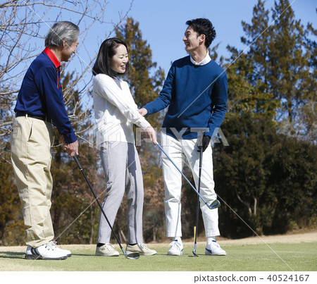 Person who takes golf lessons Person who takes golf lessons 40524167