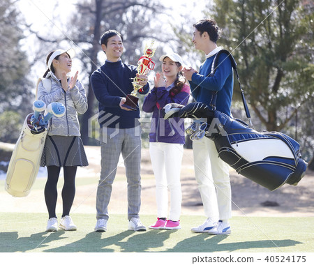 Men and women who play golf Golf competition 40524175