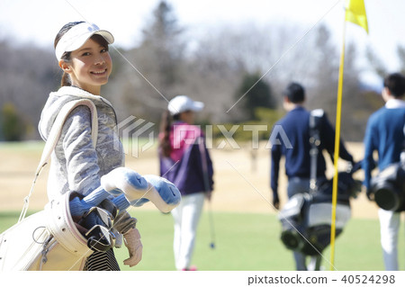 女子打高爾夫球 女子打高爾夫球 40524298