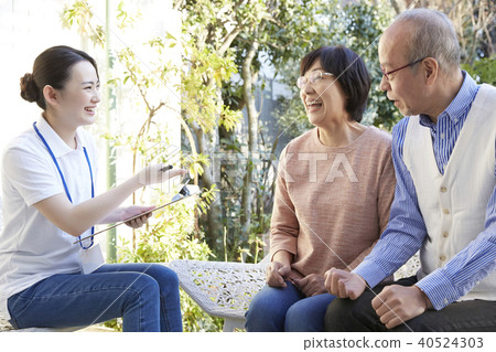 高級訪問護理 高級訪問護理 40524303