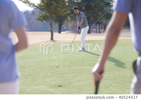 打高爾夫球的人 40524317