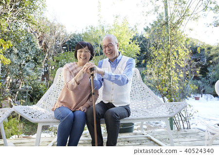 Senior couple care Senior couple care 40524340