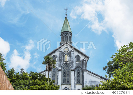 Blue sky and Oura Cathedral, World Cultural Heritage Site, Nagasaki tourist attraction, Kyushu travel 40527684