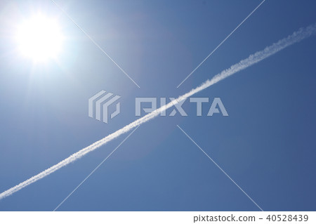 Contrail Contrail 40528439