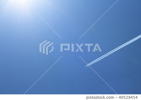 Contrail Contrail 40528454