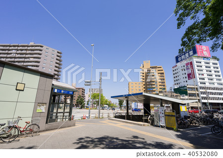 名古屋市Atsuta-ku場景名古屋市地鐵金石石站2號入口交叉口的城市交叉口 名古屋市Atsuta-ku場景名古屋市地鐵金石石站2號入口交叉口的城市交叉口 40532080