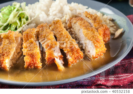 Deep fried breast chicken cutlet Deep fried breast chicken cutlet 40532158