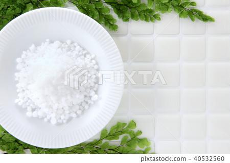 White tile and bath salt of magnesium chloride 40532560