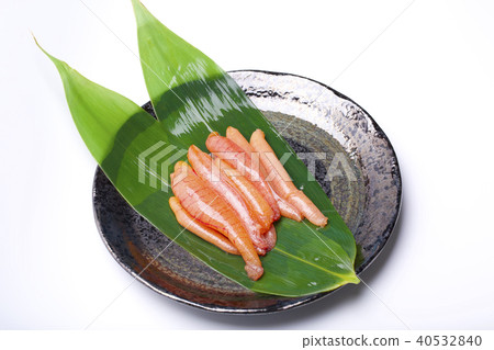 Egg of egg (fish) 40532840