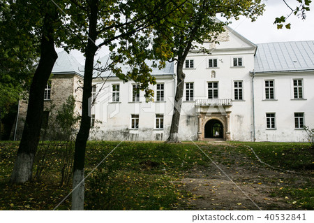 Entrance to monastery on Jazlowiec Castle ruins 40532841
