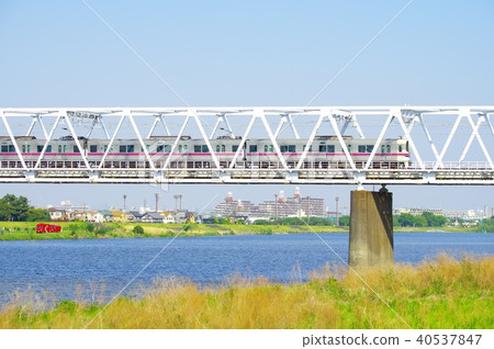 Tama River Bridge and Keio Line seen from Tama River 40537847