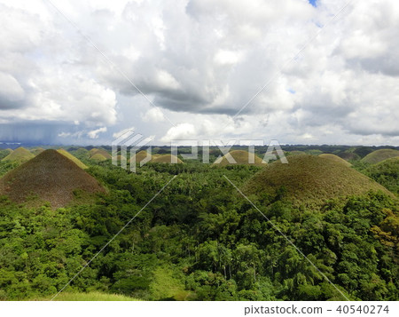 Chocolate Hills 40540274