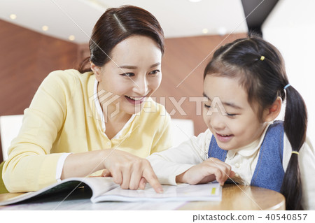 生活,家庭,母親,女兒 生活,家庭,母親,女兒 40540857