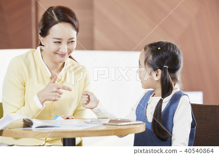 生活，家庭，母親，女兒 40540864