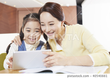 生活,家庭,母親,女兒 生活,家庭,母親,女兒 40540881