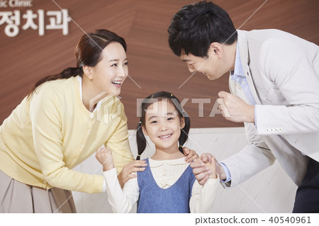 生活,家庭,爸爸,媽媽,女兒 生活,家庭,爸爸,媽媽,女兒 40540961