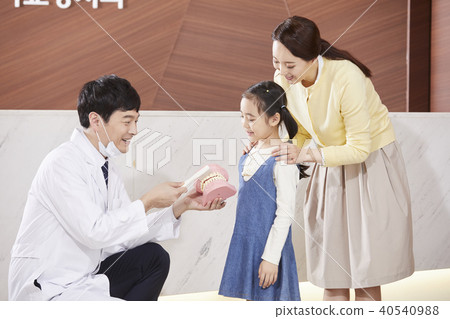 Hospitals, doctors, mothers, daughters Hospitals, doctors, mothers, daughters 40540988