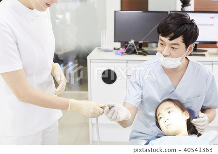 醫院，牙醫，醫生，護士，病人，女孩 40541363