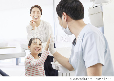 醫院，醫生，母親，女兒 40541388