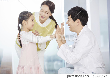 醫院，醫生，母親，女兒 40541574