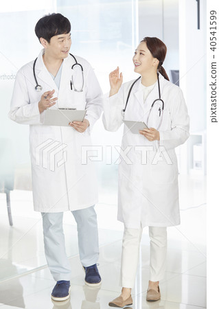 Hospital, doctor 40541599