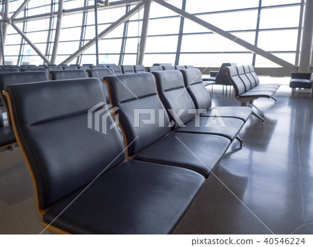 Waiting room 40546224