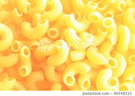 Dried pasta 40548315