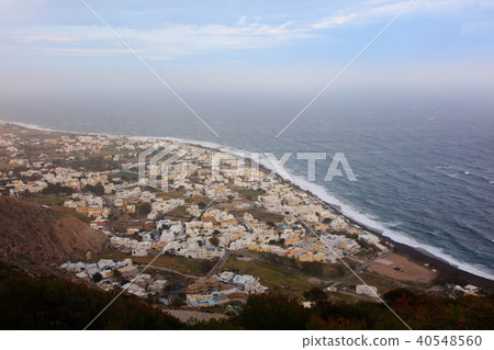 Santorini-a view from the ancient Thira-07 40548560