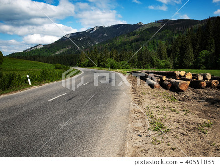 road beautiful landscape in the mountains 40551035