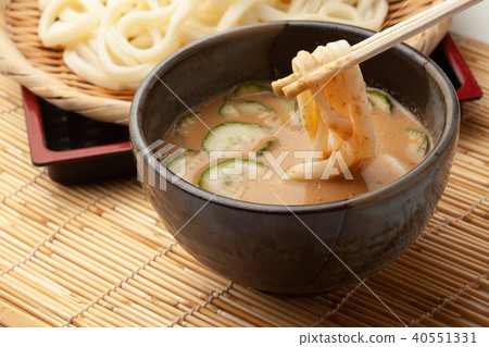 冷湯烏冬面 40551331