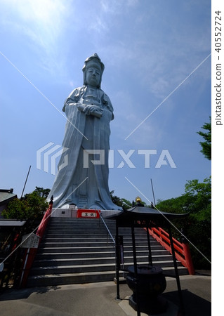 Takasaki white coat large Kannon 40552724