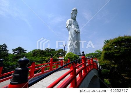 Takasaki Shirai Okannon and Taiko Bridge 40552727