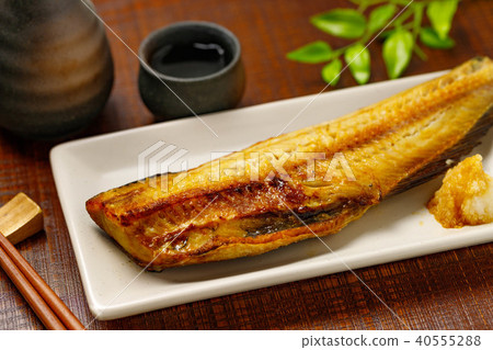 Grilled hokke 40555288